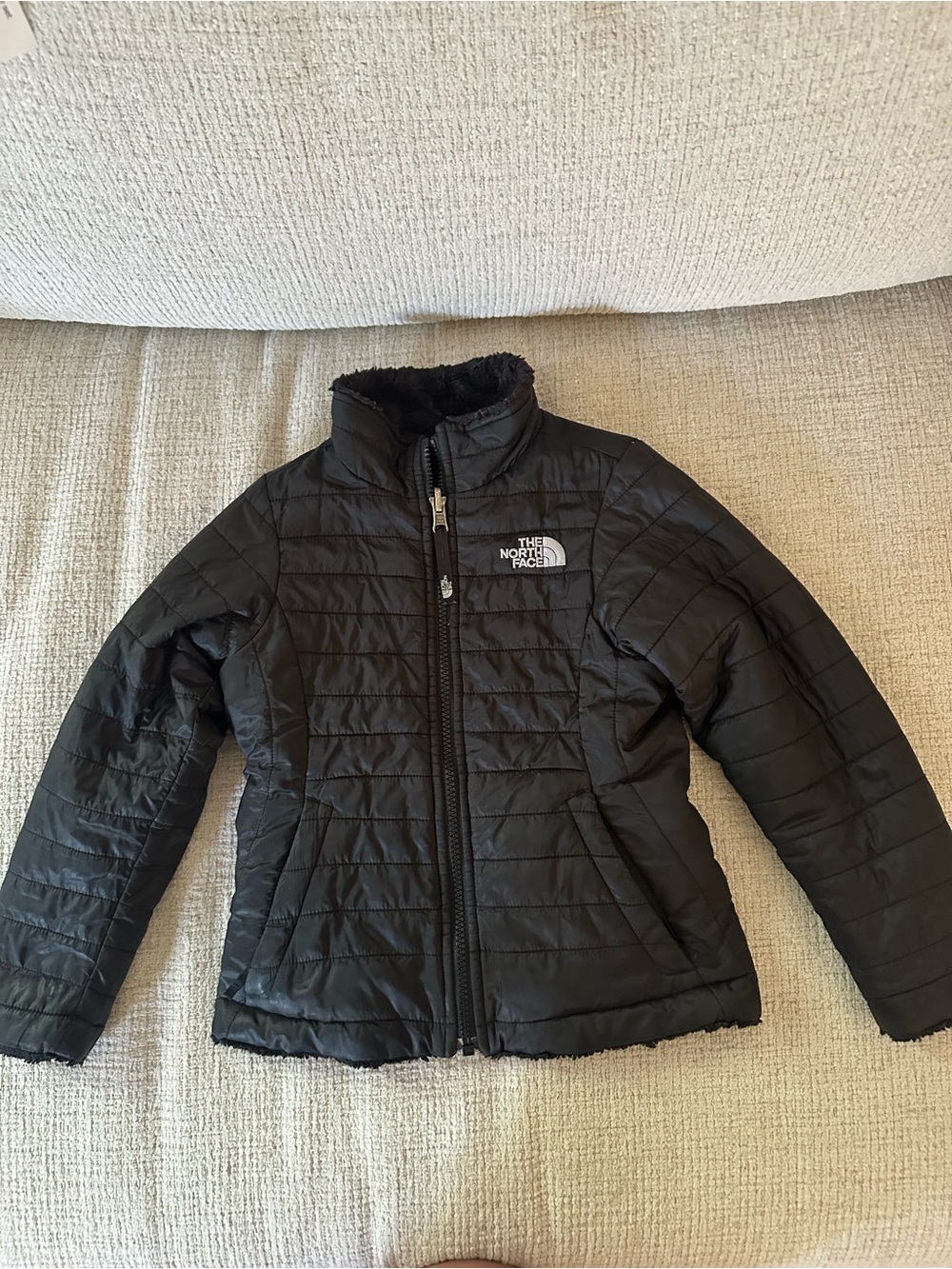 The North Face Black Quilted Kids Puffer Jacket with Faux-Fur Trim Size 5